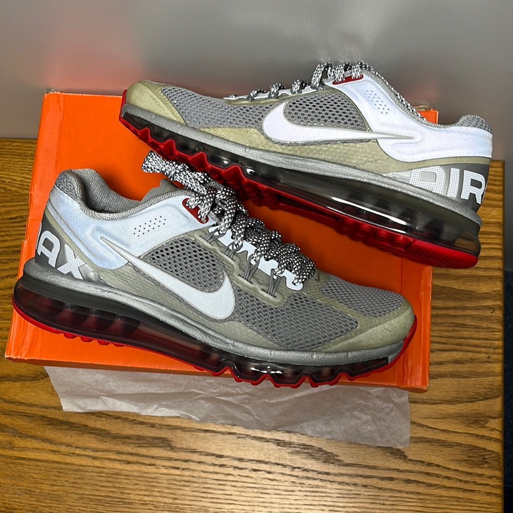 NIKE AIRMAX +2013 LE new in box never worn sz 8.5